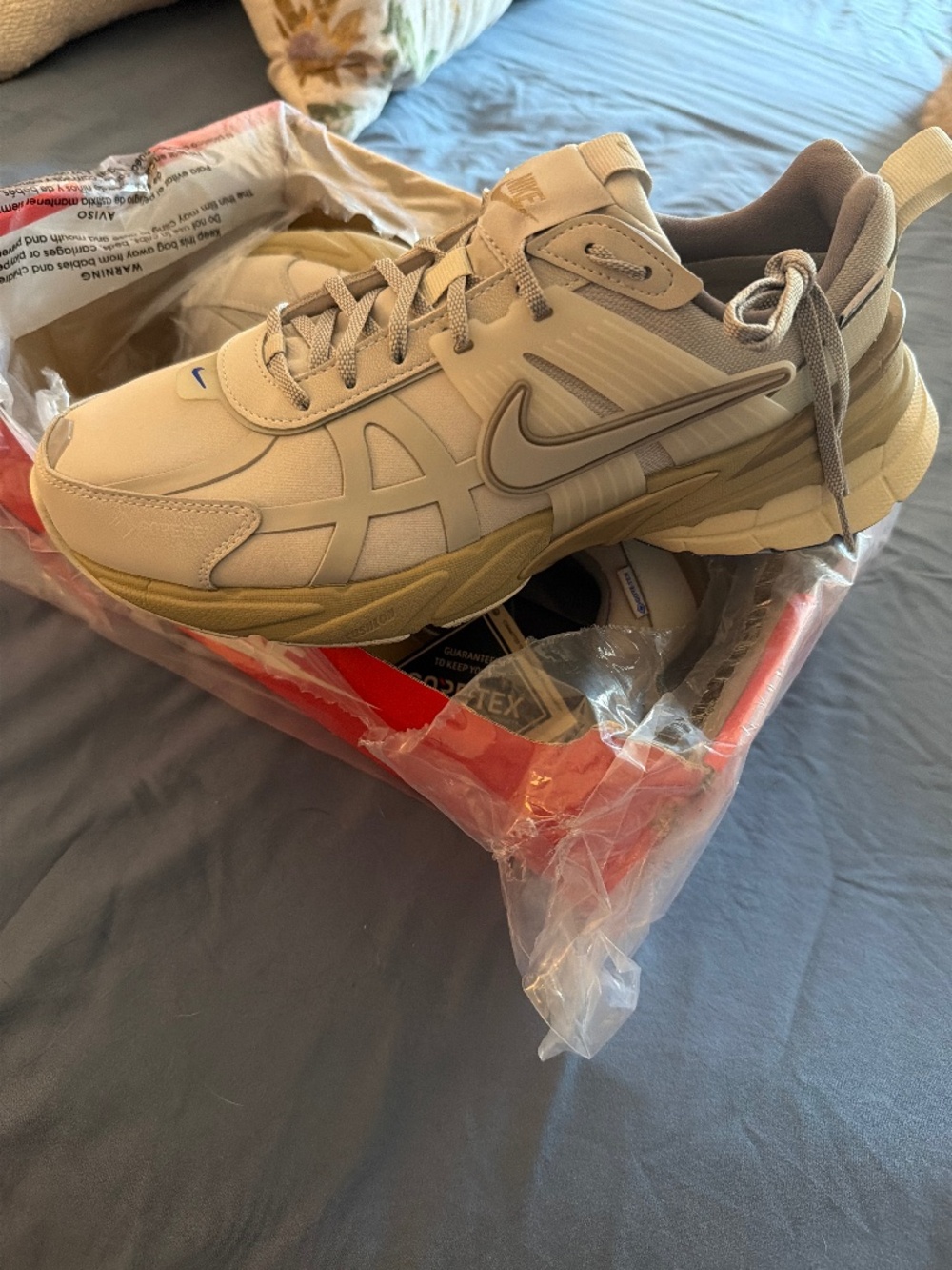 Nike V2K Gortex